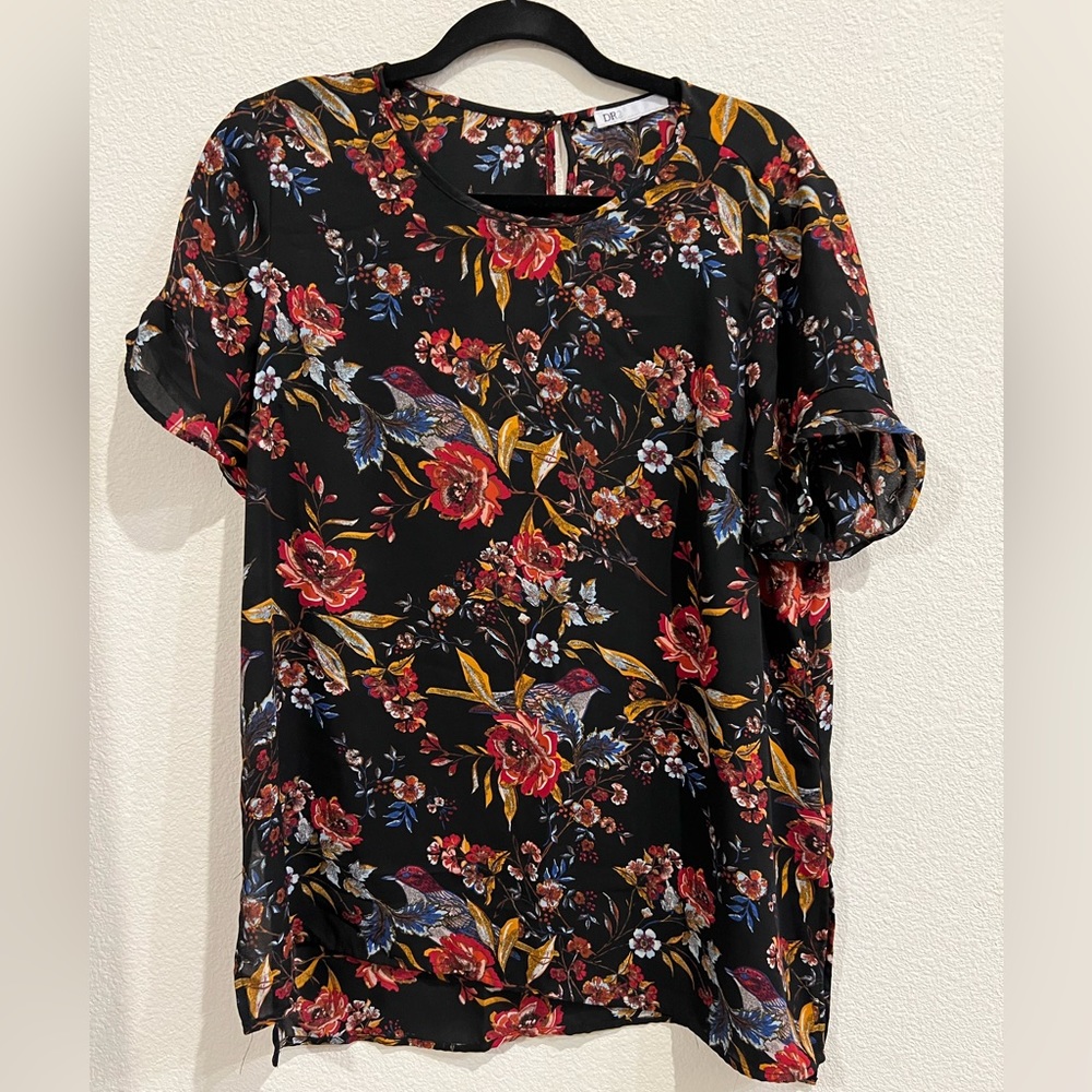 DR2 beautiful vibrant dark floral blouse
